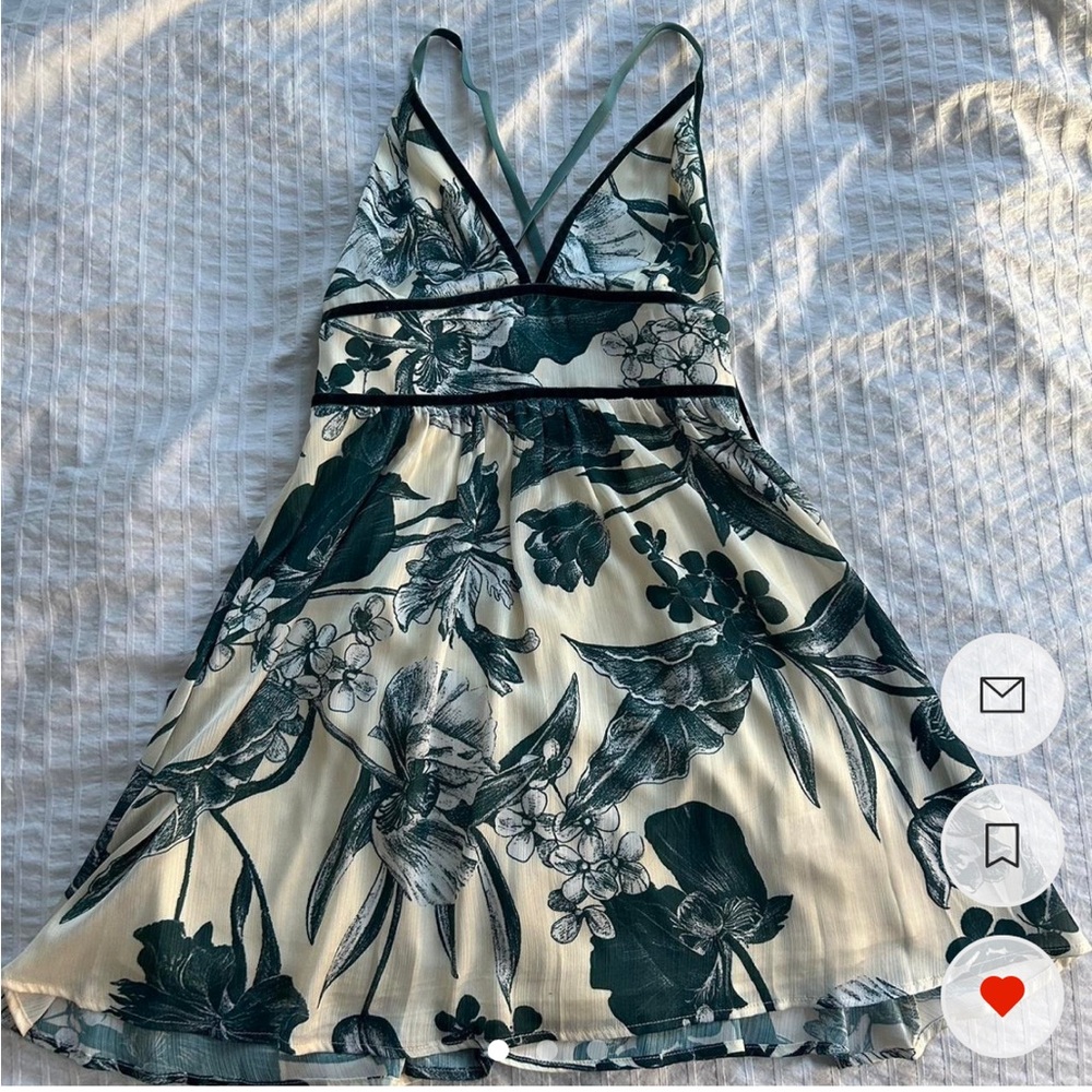 Tropical vacation / summer dress